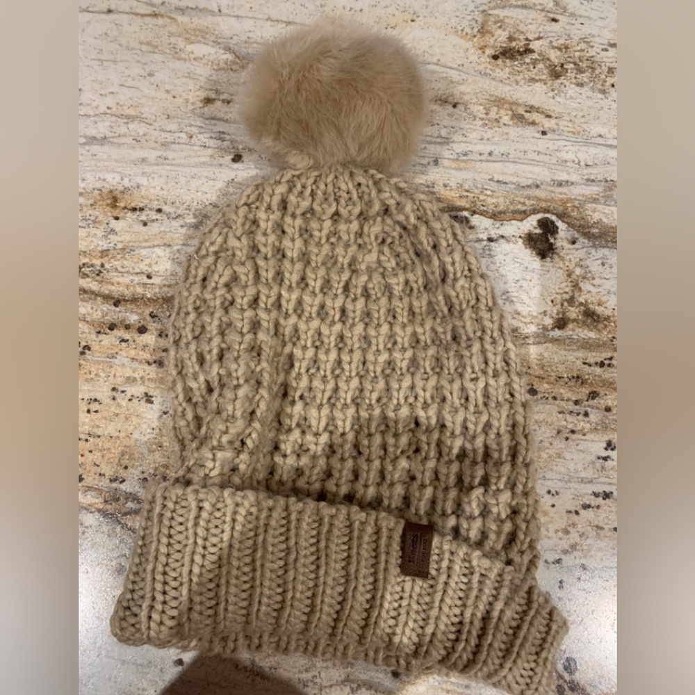 Roots toque